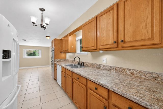 2710 WESTSIDE DRIVE, Leesburg, FL 34748