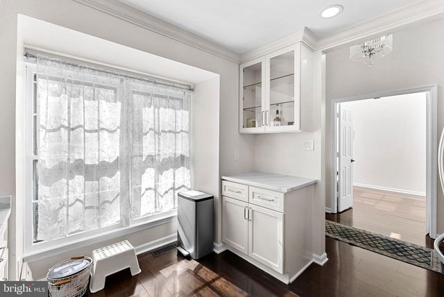 8228 MAPLE RIDGE AVE, Springfield, VA 22153