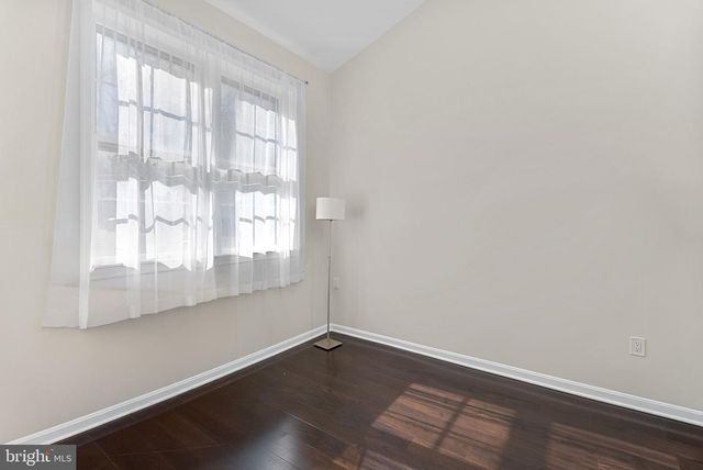 8228 MAPLE RIDGE AVE, Springfield, VA 22153