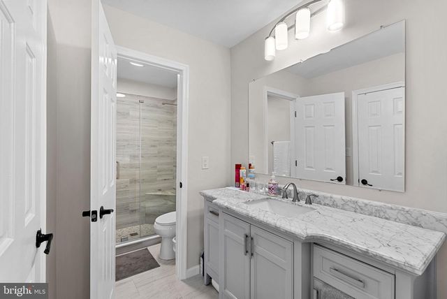 8228 MAPLE RIDGE AVE, Springfield, VA 22153