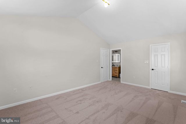 8228 MAPLE RIDGE AVE, Springfield, VA 22153