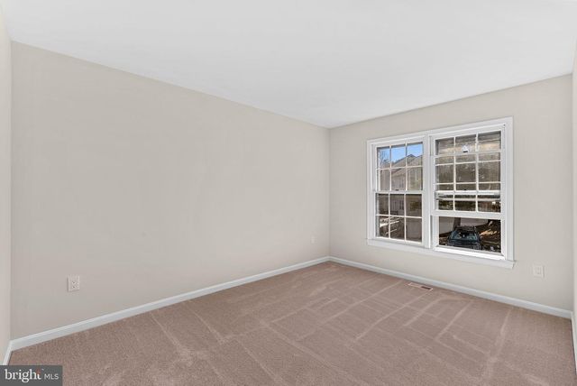 8228 MAPLE RIDGE AVE, Springfield, VA 22153