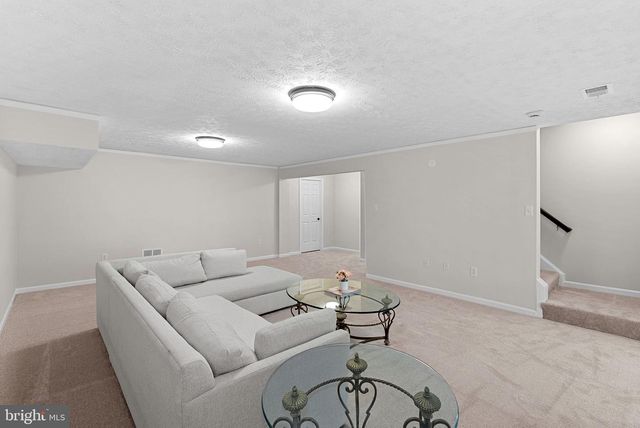 8228 MAPLE RIDGE AVE, Springfield, VA 22153