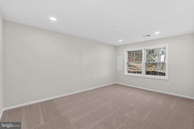 8228 MAPLE RIDGE AVE, Springfield, VA 22153