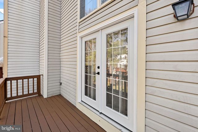 8228 MAPLE RIDGE AVE, Springfield, VA 22153