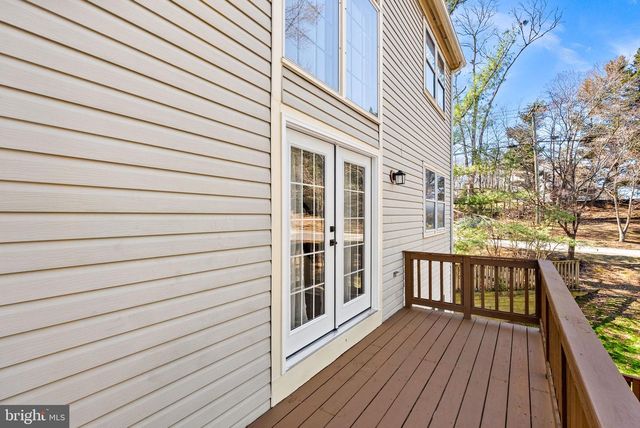 8228 MAPLE RIDGE AVE, Springfield, VA 22153