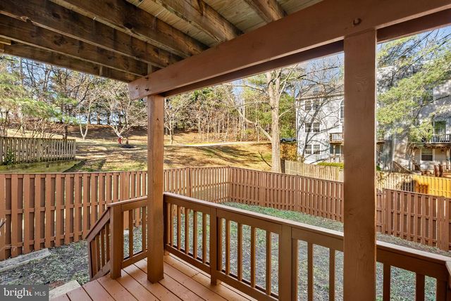 8228 MAPLE RIDGE AVE, Springfield, VA 22153