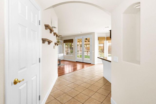 2248 Cherry Tree Ln, Riverbank, CA 95367