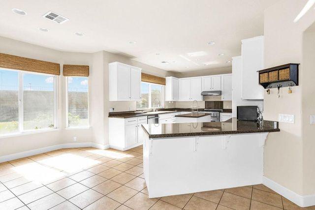 2248 Cherry Tree Ln, Riverbank, CA 95367