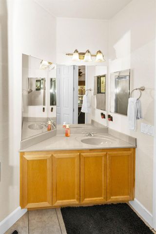 2248 Cherry Tree Ln, Riverbank, CA 95367