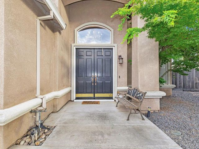 2248 Cherry Tree Ln, Riverbank, CA 95367