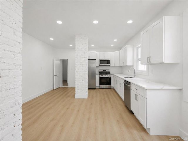 3038 Tiemann Avenue, Bronx, NY 10469