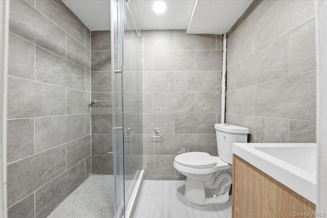 3038 Tiemann Avenue, Bronx, NY 10469