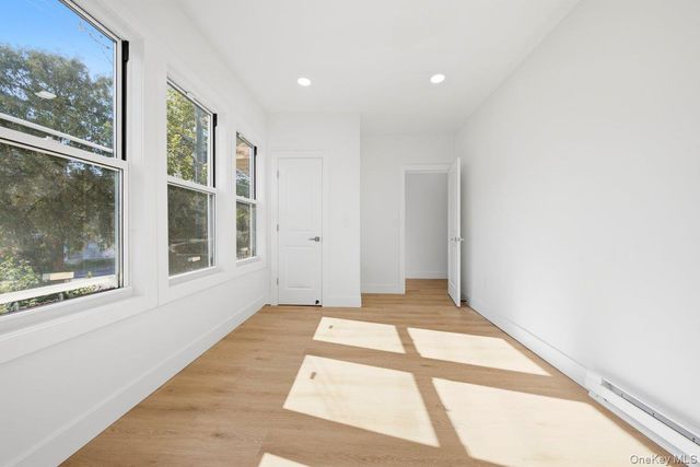 3038 Tiemann Avenue, Bronx, NY 10469