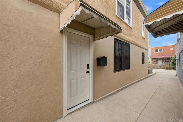 3038 Tiemann Avenue, Bronx, NY 10469