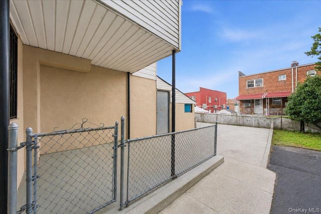 3038 Tiemann Avenue, Bronx, NY 10469