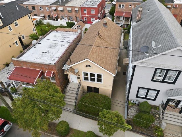 3038 Tiemann Avenue, Bronx, NY 10469