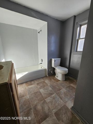 2619 Locust Street, Toledo, OH 43608