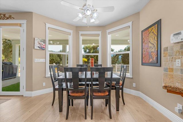 40111 Old Stonegate Court, Oakhurst, CA 93644