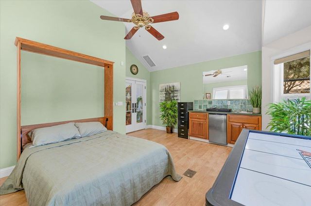 40111 Old Stonegate Court, Oakhurst, CA 93644