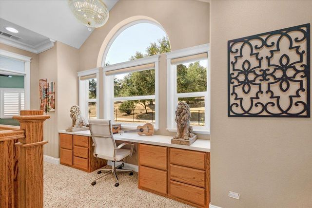 40111 Old Stonegate Court, Oakhurst, CA 93644