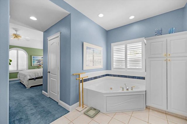 40111 Old Stonegate Court, Oakhurst, CA 93644