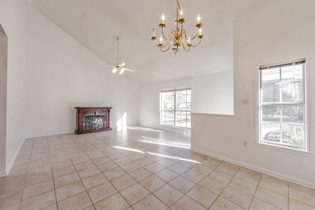 6856 Gail St, Houma, LA 70364