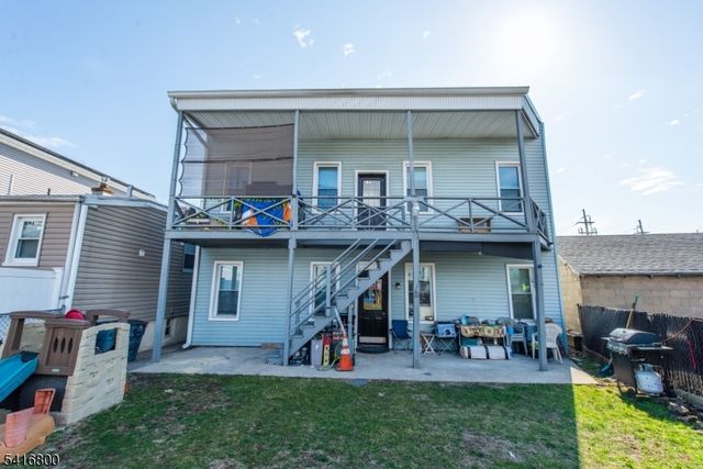 9 N 8Th St, Belleville Twp., NJ 07109