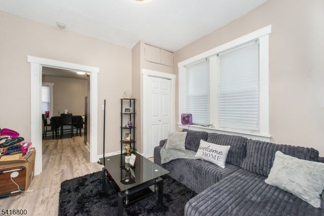 9 N 8Th St, Belleville Twp., NJ 07109