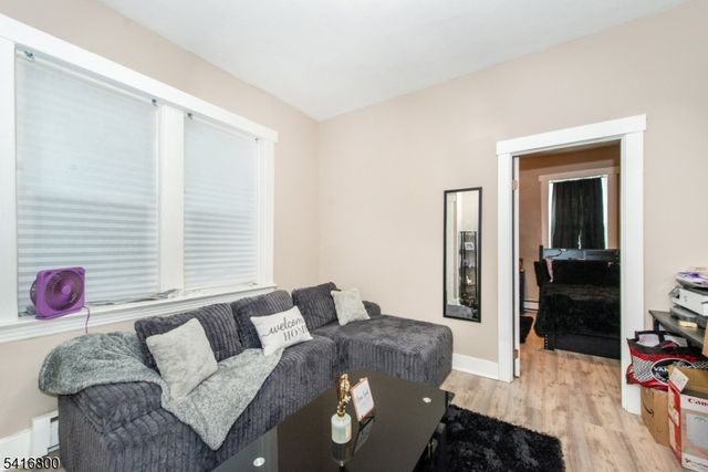 9 N 8Th St, Belleville Twp., NJ 07109