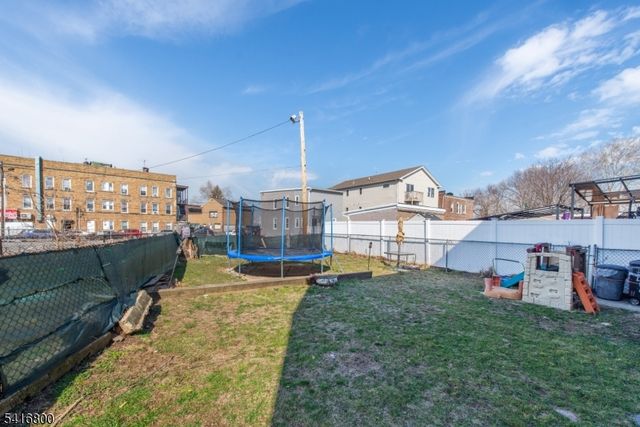 9 N 8Th St, Belleville Twp., NJ 07109