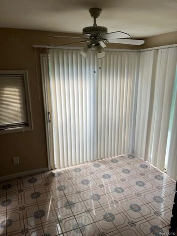 11310 Packard Avenue, Warren, MI 48089