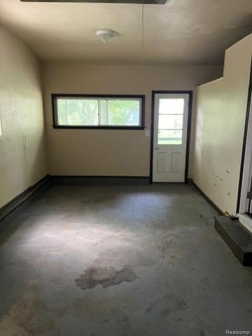 11310 Packard Avenue, Warren, MI 48089
