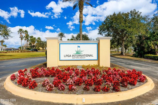 166 Sedona Circle, Daytona Beach, FL 32124