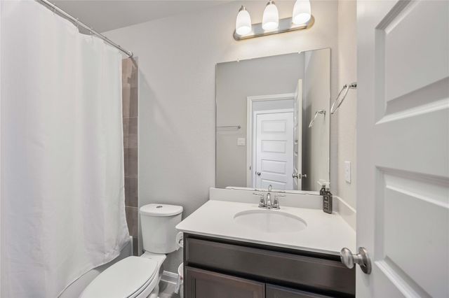 6915 Ventura Drive, Rosharon, TX 77583