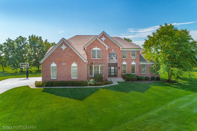 23 Crystal Downs Drive, Hawthorn Woods, IL 60047