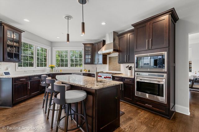 23 Crystal Downs Drive, Hawthorn Woods, IL 60047