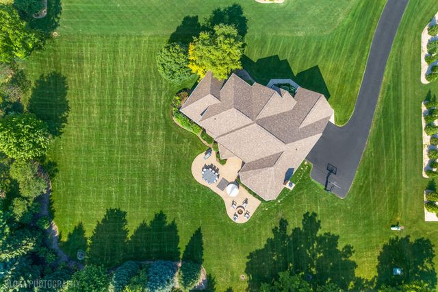 23 Crystal Downs Drive, Hawthorn Woods, IL 60047
