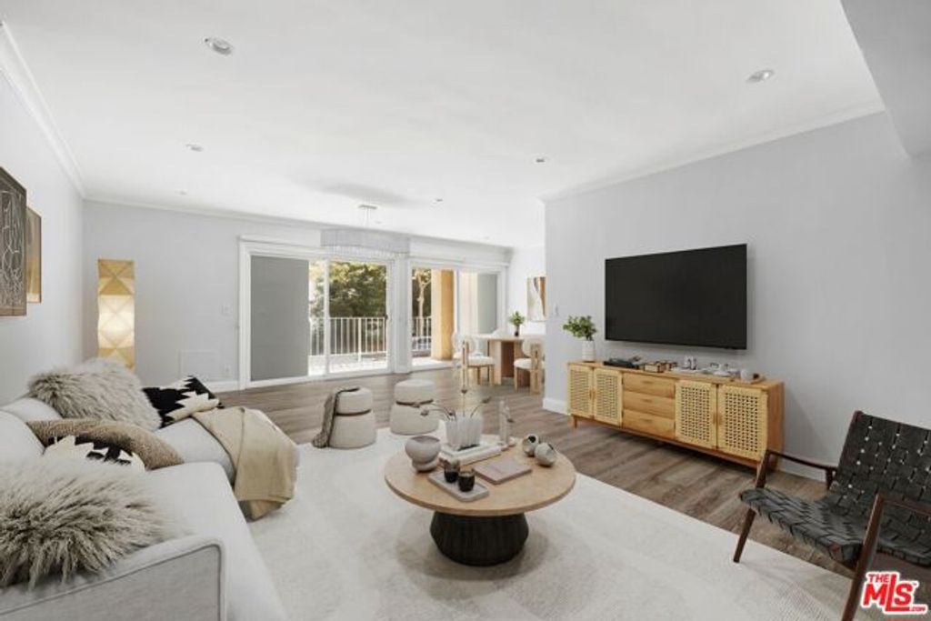 423 S Rexford Drive 106, Beverly Hills, CA 90212