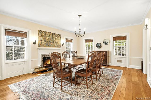 333 W Hartsdale Avenue, Hartsdale, NY 10530