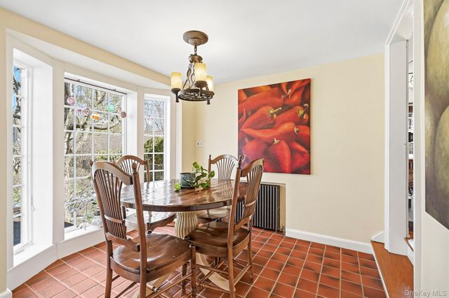 333 W Hartsdale Avenue, Hartsdale, NY 10530