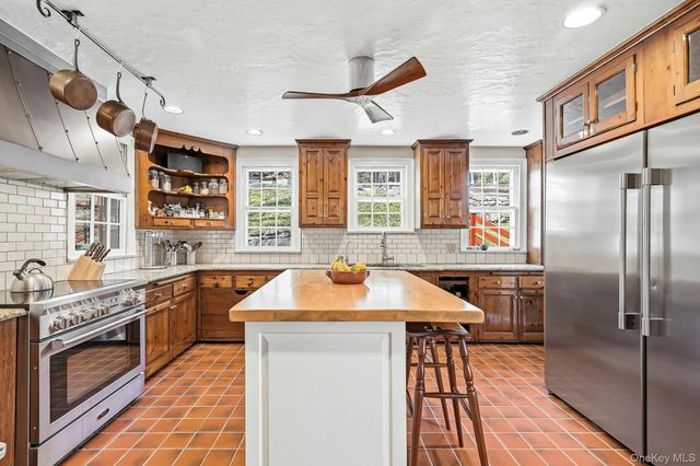 333 W Hartsdale Avenue, Hartsdale, NY 10530