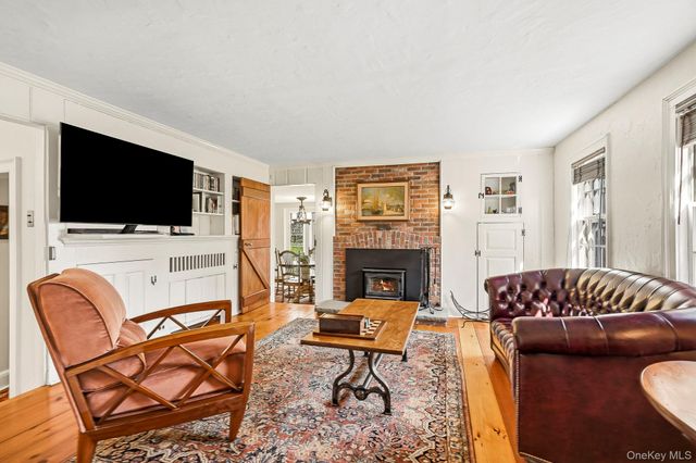 333 W Hartsdale Avenue, Hartsdale, NY 10530