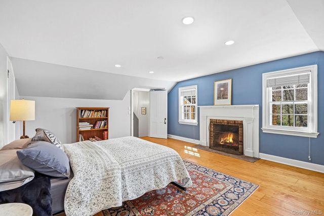 333 W Hartsdale Avenue, Hartsdale, NY 10530