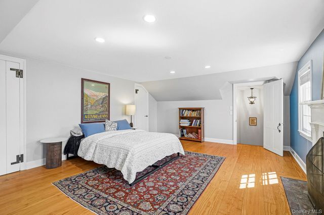 333 W Hartsdale Avenue, Hartsdale, NY 10530