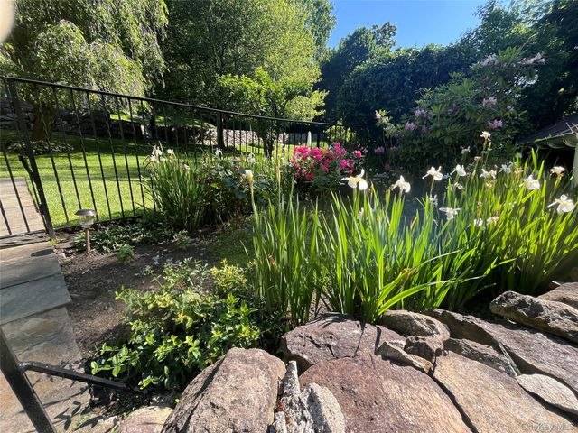 333 W Hartsdale Avenue, Hartsdale, NY 10530