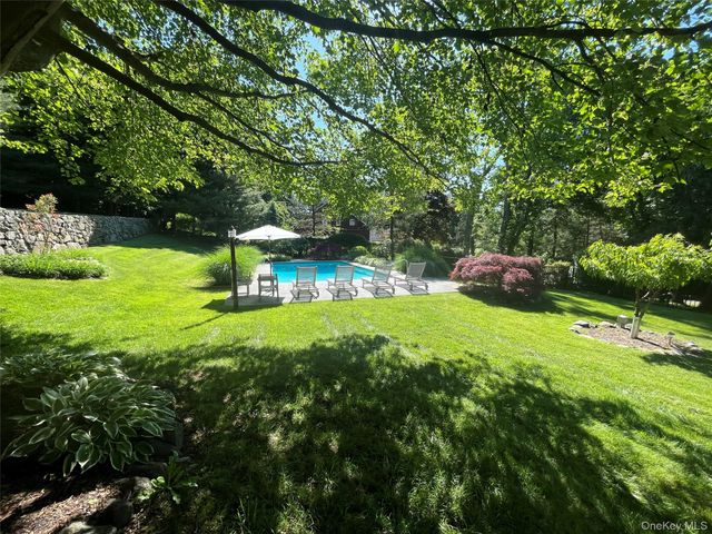 333 W Hartsdale Avenue, Hartsdale, NY 10530