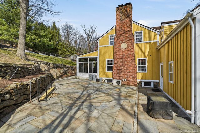 333 W Hartsdale Avenue, Hartsdale, NY 10530