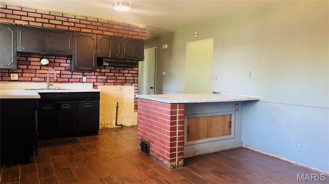 1716 Hudson Road, Dellwood, MO 63136