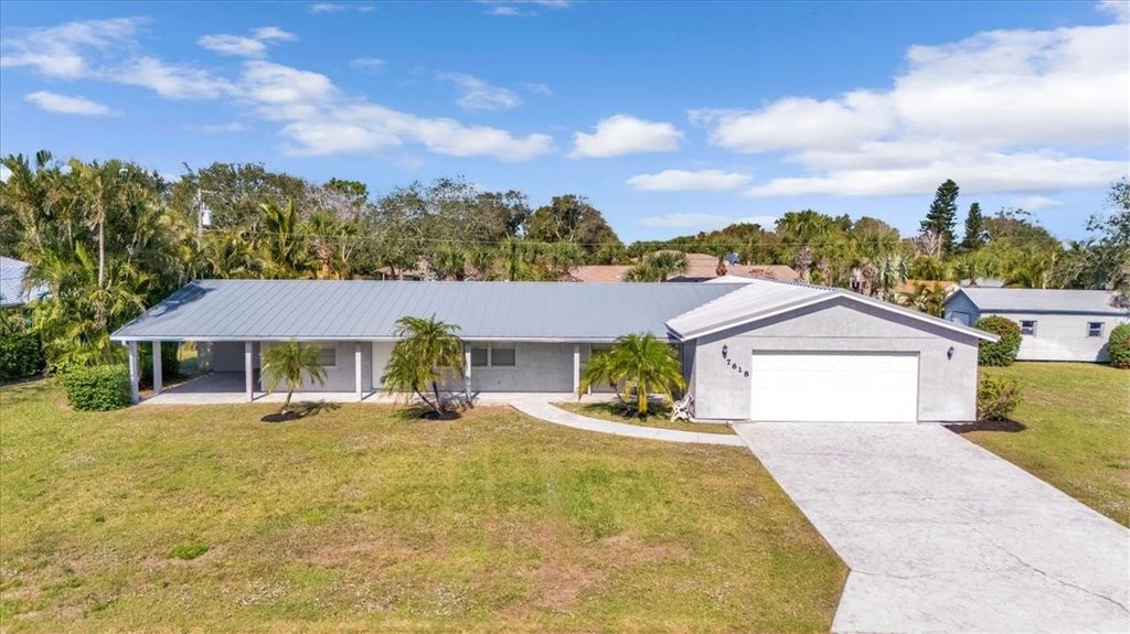 7618 133RD Square, Sebastian, FL 32958